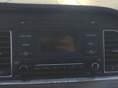 Used 2016 Hyundai Sonata SE image 15