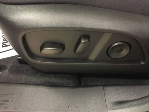 New 2026 Chevrolet Equinox ACTIV w/ Convenience Package III image 39