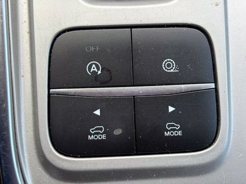 Used 2021 Ford Explorer Limited w/ Equipment Group 301A RWD image 30