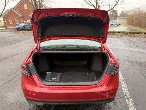 Certified 2025 Honda Accord LX image 12