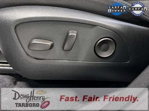 Used 2025 GMC Acadia Elevation image 29