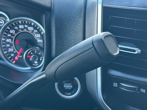 Used 2024 RAM 3500 Big Horn image 21