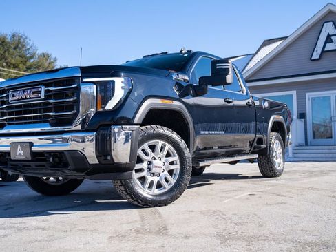 Used 2024 GMC Sierra 2500 SLE w/ SLE Value Package; image 1
