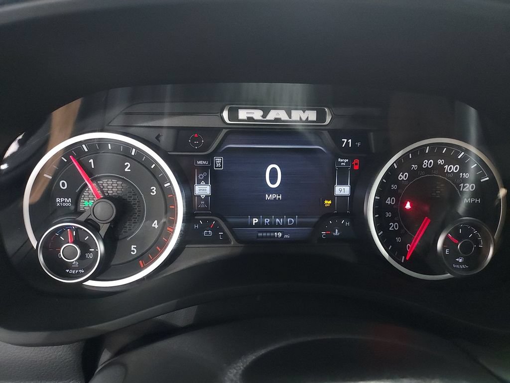 New 2026 RAM 3500 Big Horn AWD/4WD image 21