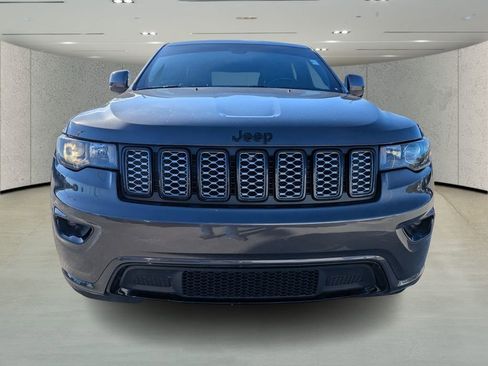 Used 2021 Jeep Grand Cherokee Laredo X image 8