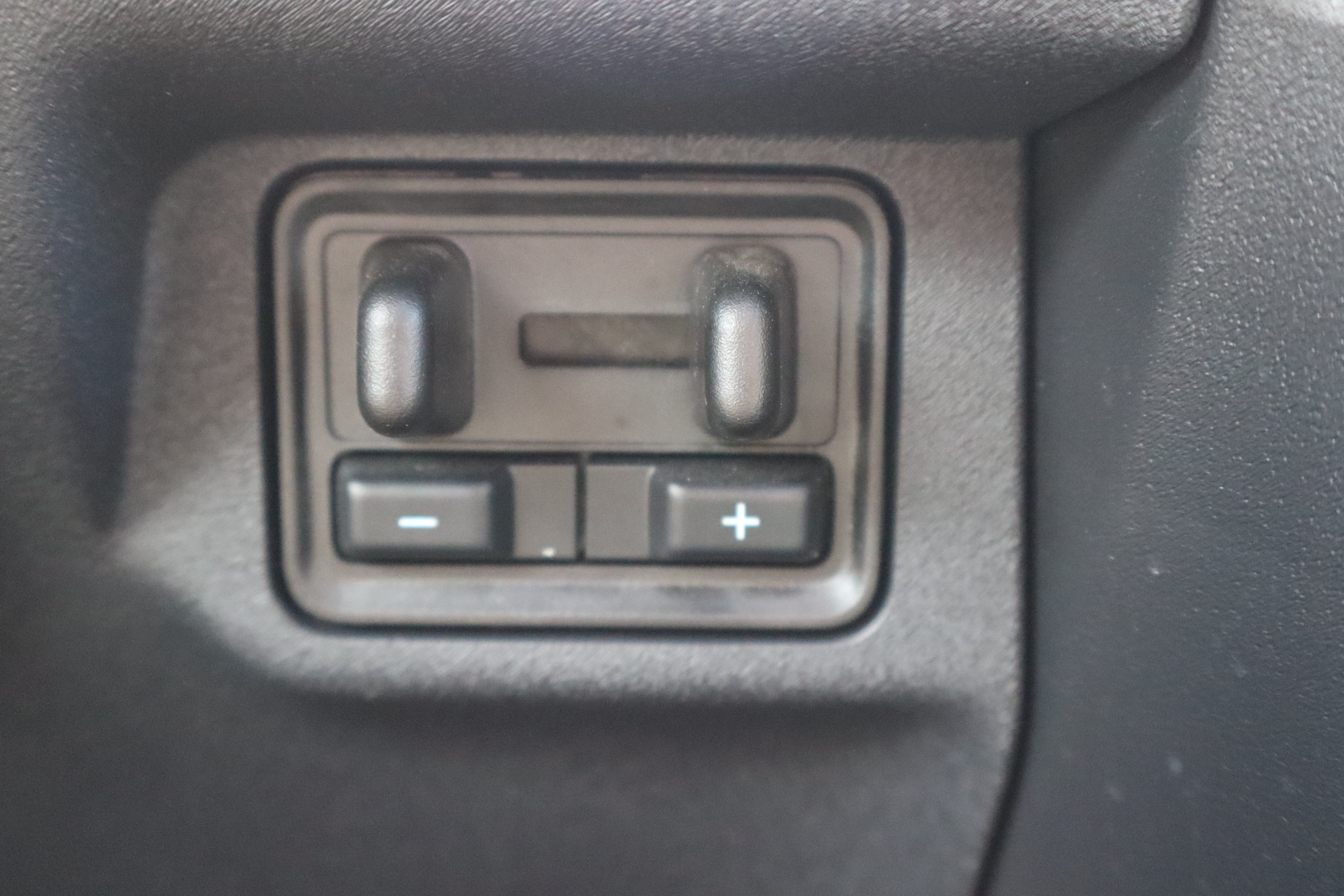 Used 2025 Ford Expedition Platinum AWD/4WD image 31