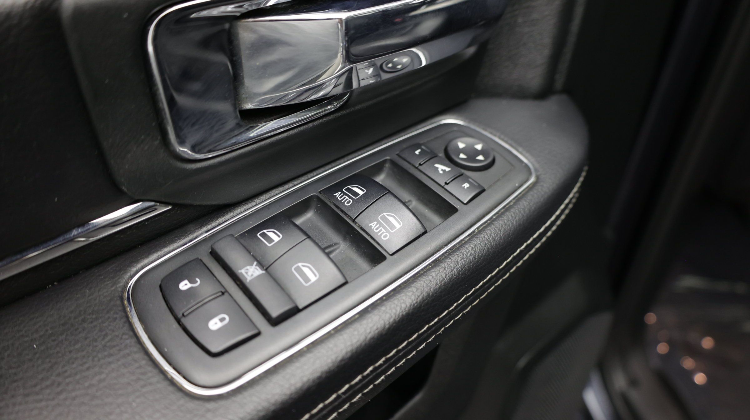 Used 2017 RAM 1500 Laramie w/ Convenience Group AWD/4WD image 16