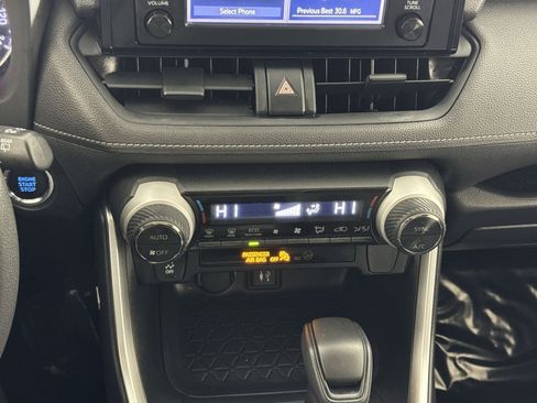 Used 2019 Toyota RAV4 XLE image 20