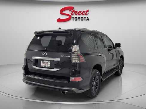 Used 2023 Lexus GX 460 Premium image 4