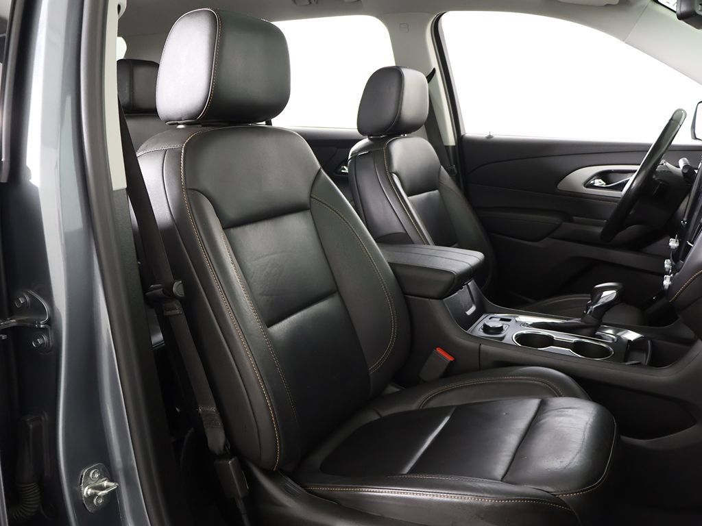 Used 2021 Chevrolet Traverse RS w/ LPO, Floor Liner Package AWD/4WD image 35