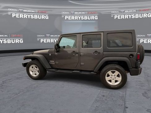 Used 2017 Jeep Wrangler Unlimited Sport w/ Quick Order Package 24S AWD/4WD image 5