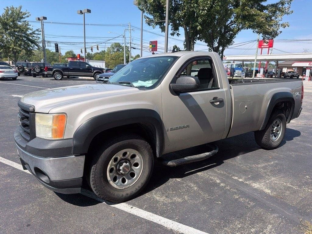 Used 2008 GMC Sierra 1500 W/T w/ Work Truck Preferred Package RWD image 2
