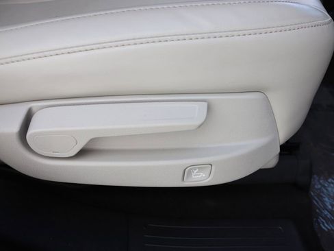 Used 2022 Kia Sorento EX AWD/4WD image 32