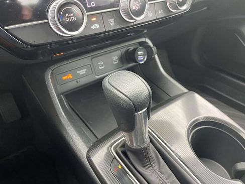 Used 2025 Honda Civic LX image 30