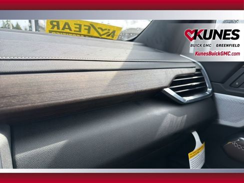 New 2026 GMC Acadia Denali Ultimate w/ LPO, Floor Liner Package image 25