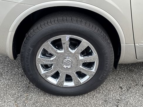 Used 2016 Buick Enclave Leather image 17