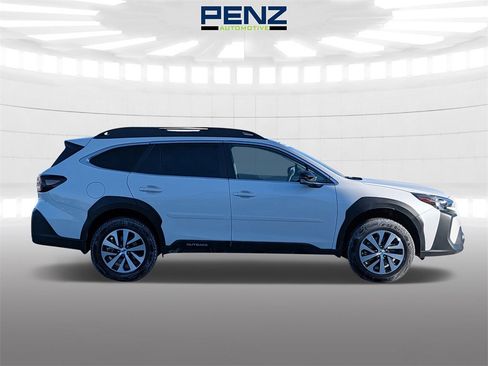 Certified 2025 Subaru Outback Premium image 8