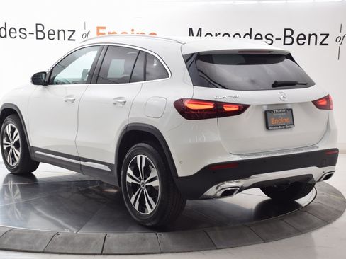 Certified 2025 Mercedes-Benz GLA 250 image 4
