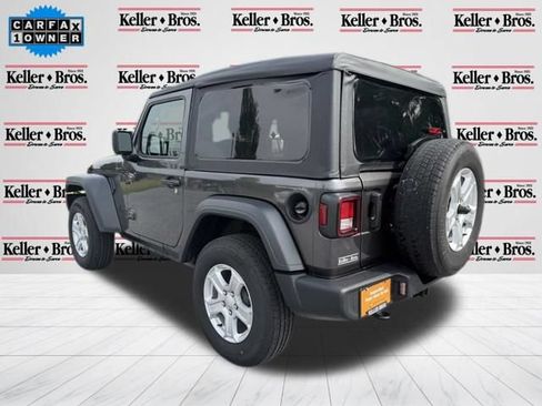 Used 2025 Jeep Wrangler Sport AWD/4WD image 5