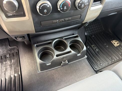Used 2011 RAM 1500 Express image 21