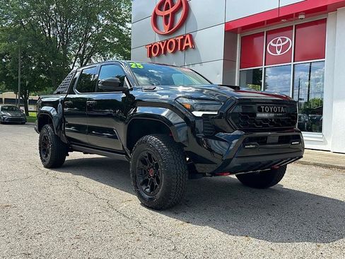 Certified 2025 Toyota Tacoma TRD Pro AWD/4WD image 8