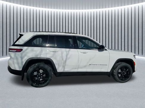 New 2026 Jeep Grand Cherokee Limited image 7