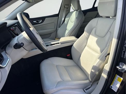 Used 2024 Volvo S60 B5 Plus w/ Protection Package Premier AWD/4WD image 28