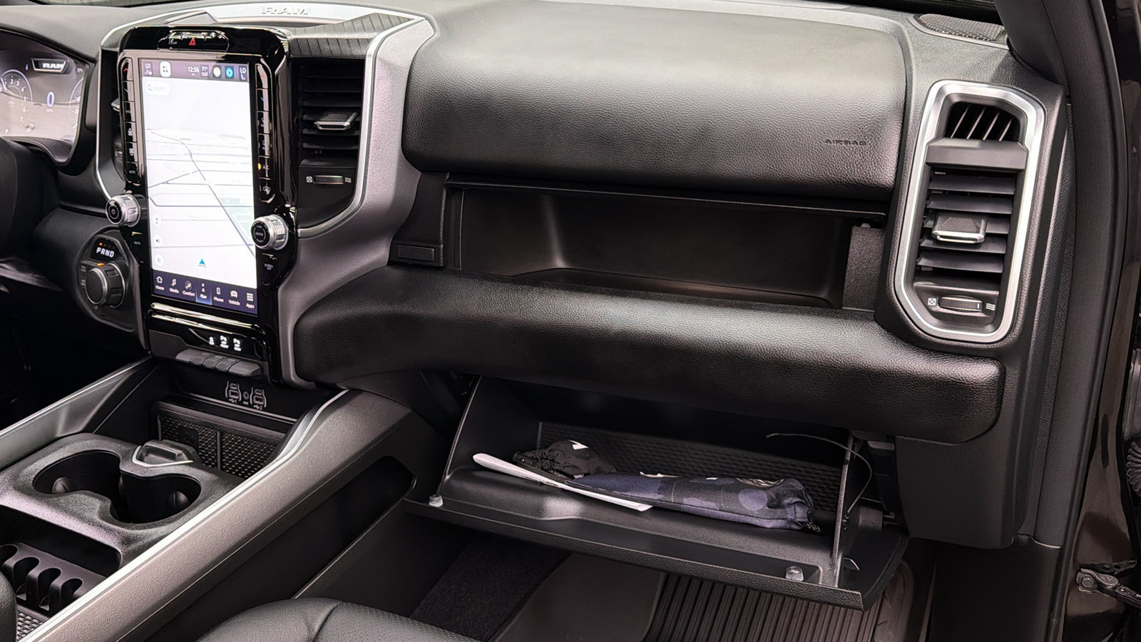 Used 2025 RAM 1500 Big Horn AWD/4WD image 39
