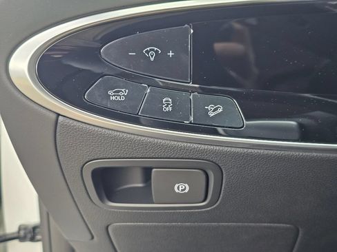 New 2026 Genesis GV70 2.5T Advanced AWD/4WD image 33