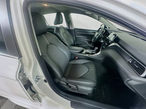 Used 2024 Toyota Camry SE FWD image 28