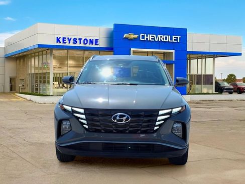 Used 2024 Hyundai Tucson SEL FWD image 2