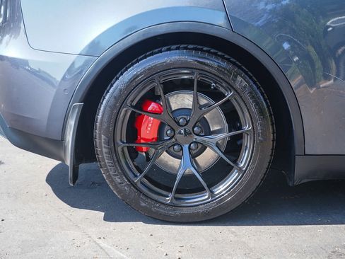 Used 2022 Tesla Model Y Performance AWD/4WD image 8