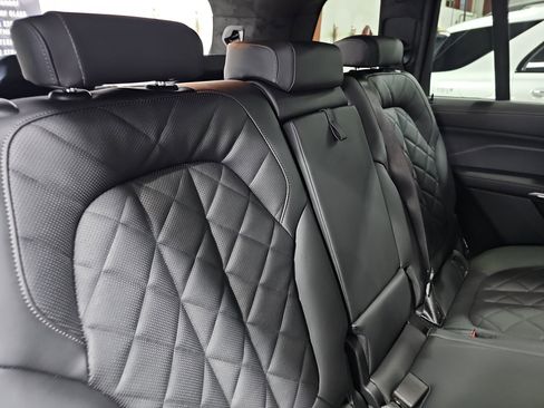 New 2026 BMW X7 xDrive40i w/ M Sport Package image 12