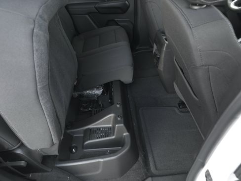 New 2026 GMC Canyon Elevation w/ Convenience Package RWD image 33