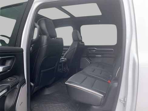 Used 2025 RAM 1500 Laramie w/ Advanced Safety Group II AWD/4WD image 13
