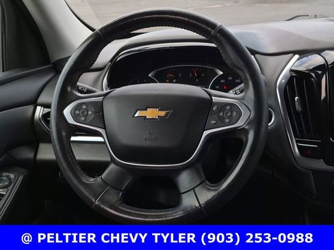 Used 2021 Chevrolet Traverse LT FWD image 35