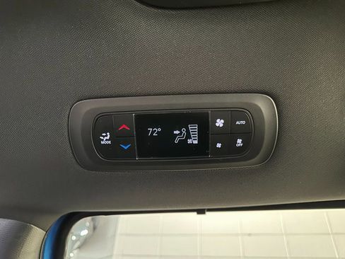 New 2026 Chrysler Pacifica Select w/ S Appearance Package FWD image 41