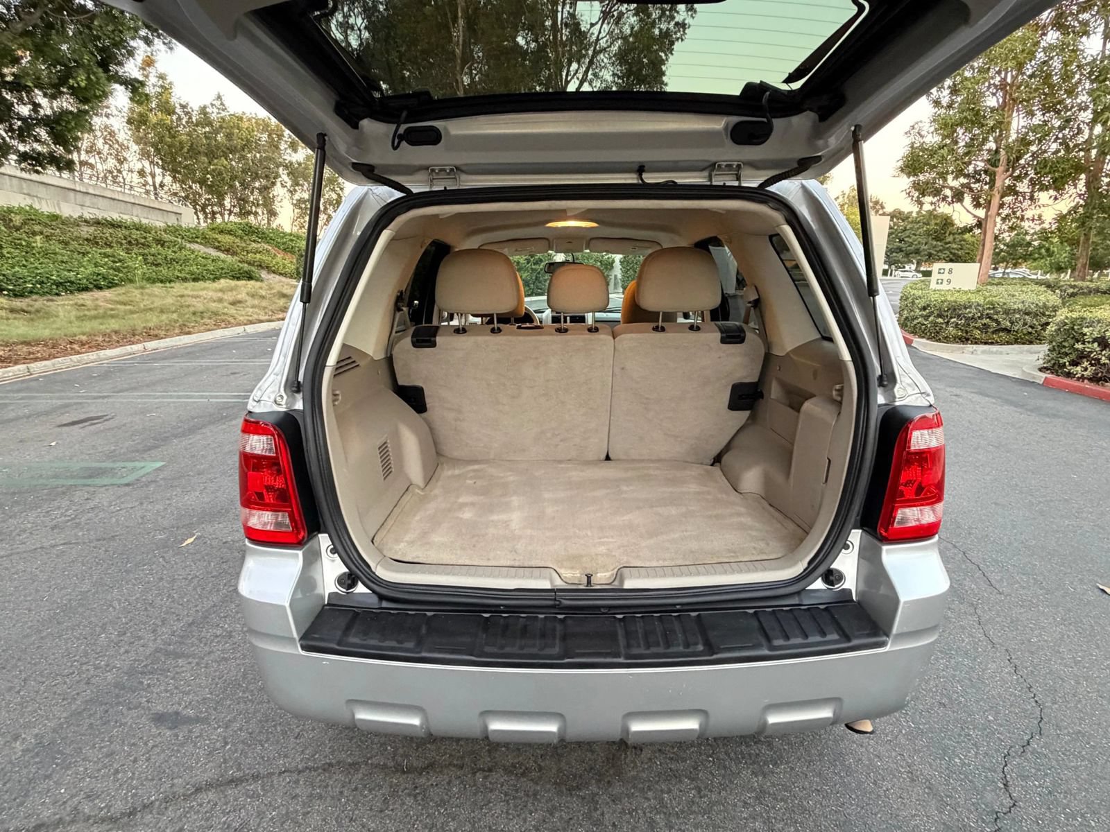 Used 2012 Ford Escape FWD Hybrid image 13