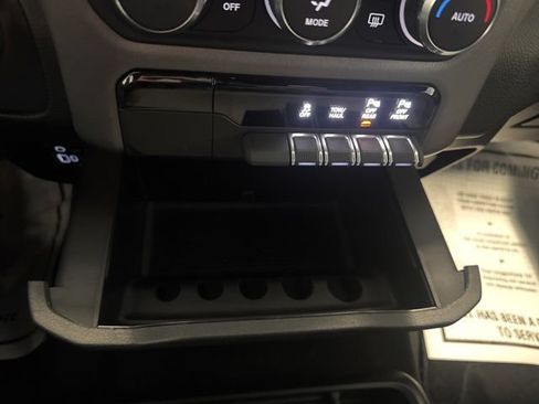 Used 2021 RAM 1500 Big Horn AWD/4WD image 22