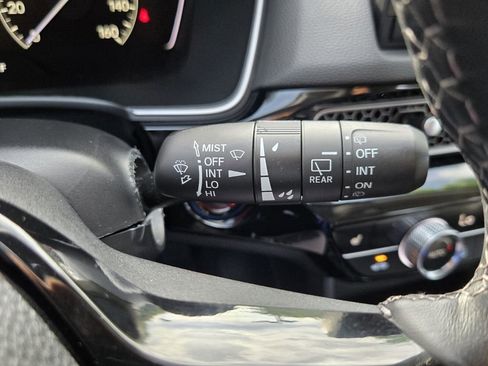 Used 2024 Honda Civic EX-L image 23