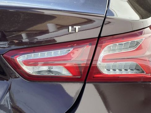 Used 2021 Chevrolet Malibu LT image 10