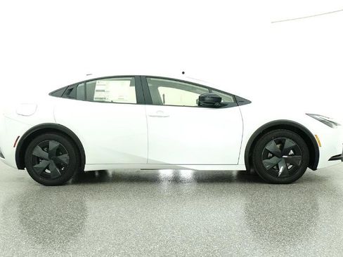 New 2026 Toyota Prius SE image 26