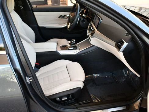 Used 2020 BMW 330i Sedan w/ Premium Package image 45