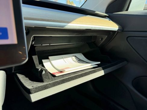 Used 2019 Tesla Model 3 Standard Range Plus RWD image 18