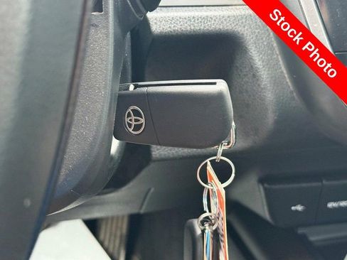 Used 2023 Toyota Camry SE FWD image 30