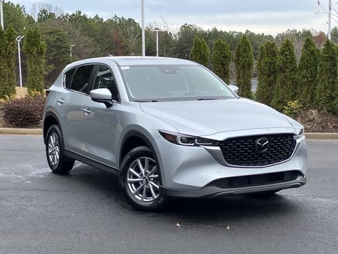 Used 2022 MAZDA CX-5 AWD 2.5 S w/ Preferred Package image 2