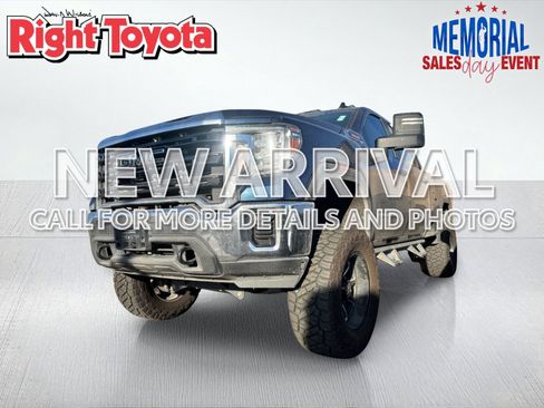 Used 2021 GMC Sierra 2500 4x4 Crew Cab w/ Convenience Package image 1