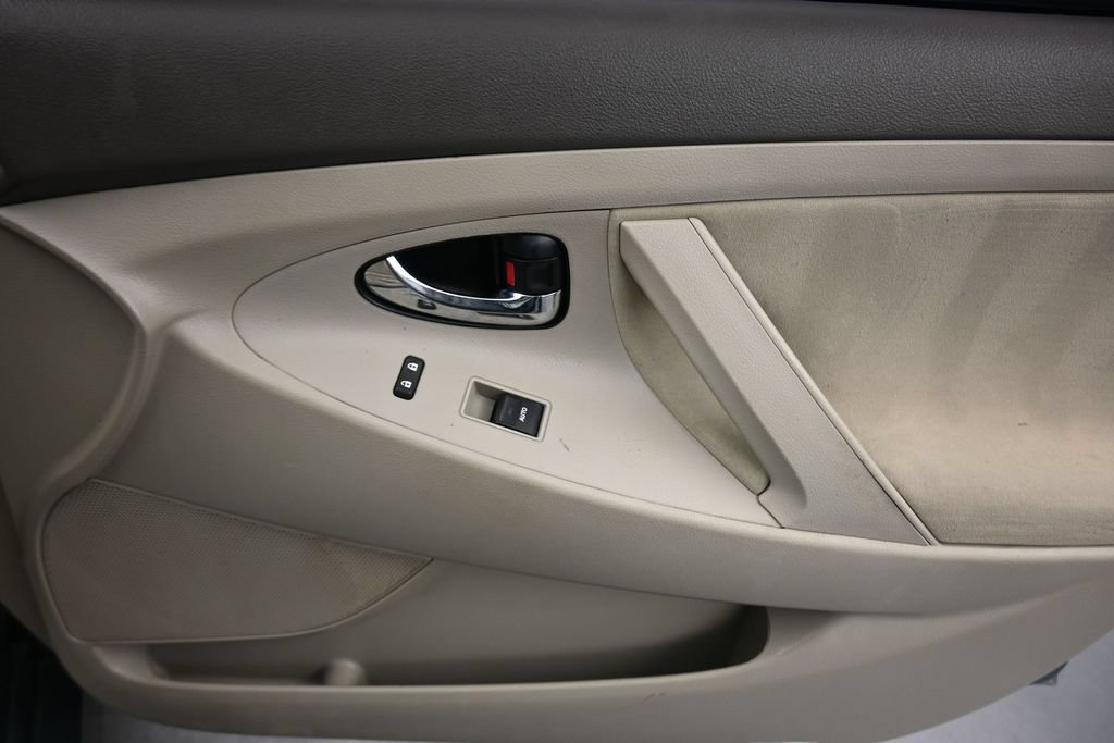 Used 2011 Toyota Camry LE w/ LE Extra-Value Pkg FWD image 35