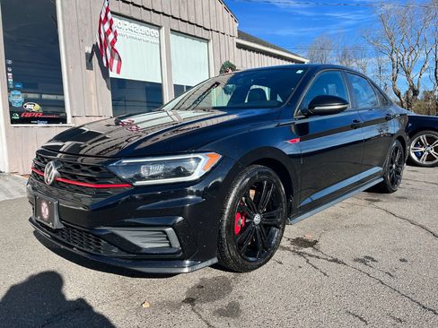 Used 2021 Volkswagen Jetta GLI Autobahn w/ GLI Autobahn Black Package image 2