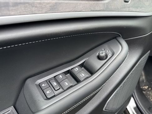 New 2026 Jeep Grand Cherokee Limited image 21